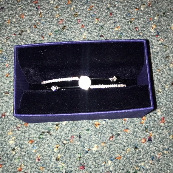 Diamond bangle - Picture 1 of 3